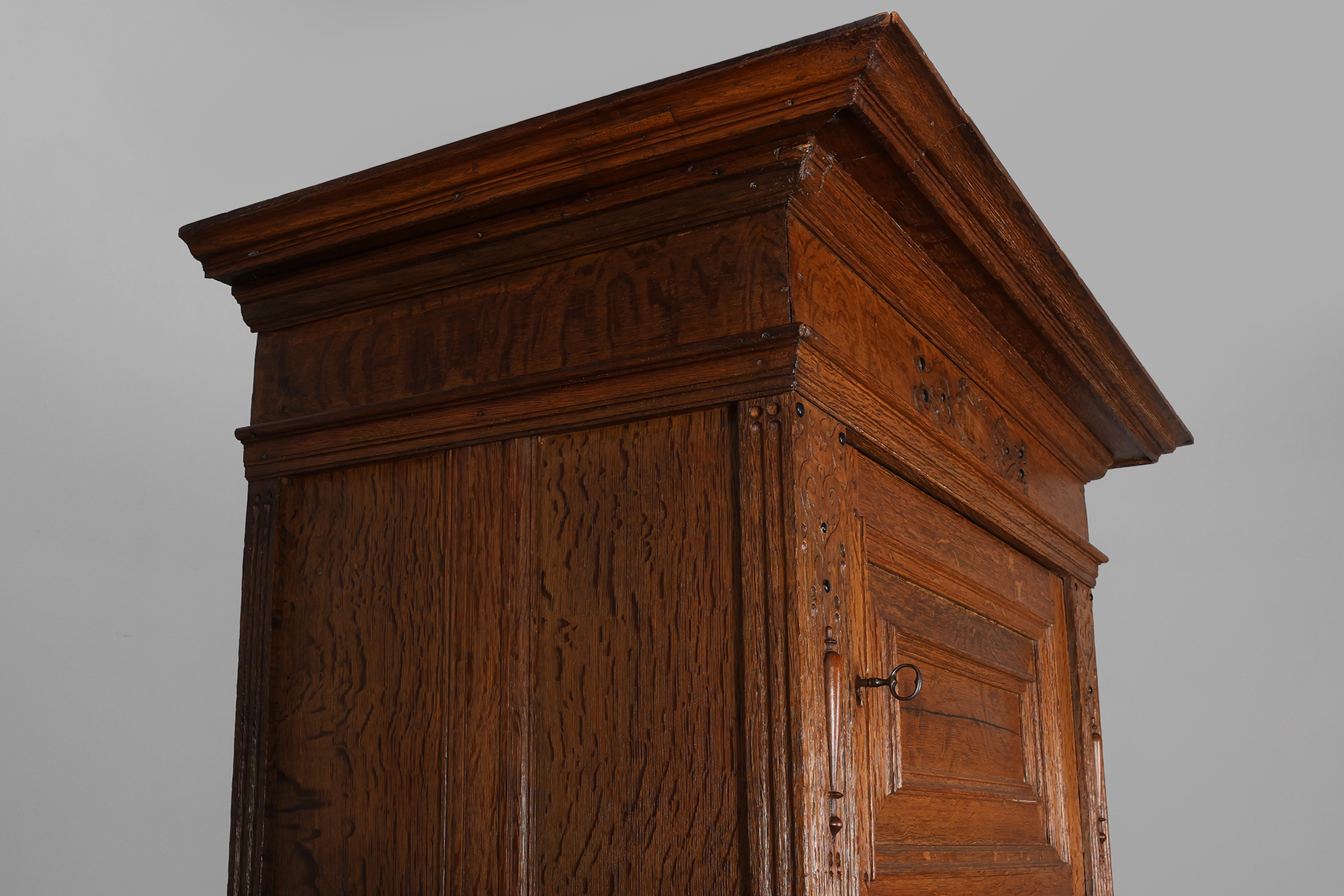 17th Century Belgian Renaissance Oak Cabinet with Concealed Lockthumbnail